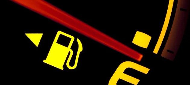 How to Reset the Buick Fuel Warning Light