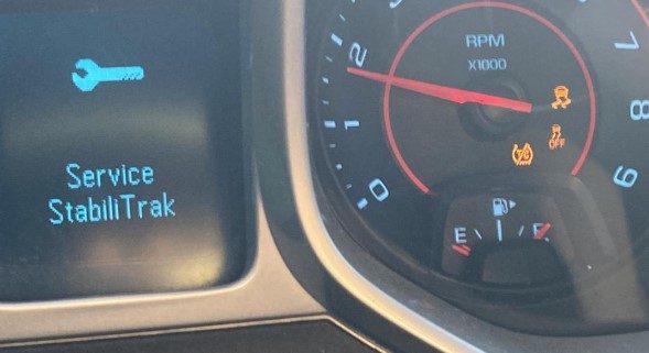 How to Reset the Buick Stabilitrak Warning Light