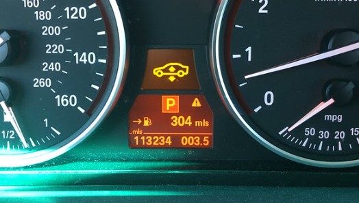 How to Reset the Cadillac Suspension System Warning Light?