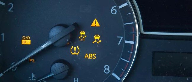 Jeep Compass A With Exclamation Point Warning Light