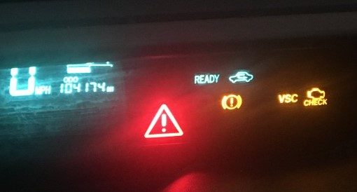 What to Do If the Hyundai Elantra Exclamation Point Warning Light Is On