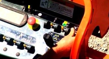 When to Check the JLG Boom Lift Warning Lights