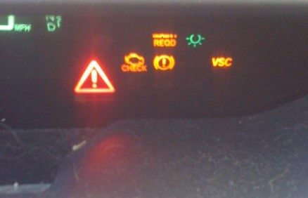 Why Toyota Sienna Master Warning Light on