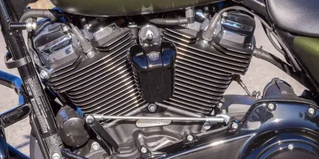 Harley Davidson Road King and Street Glide Engine